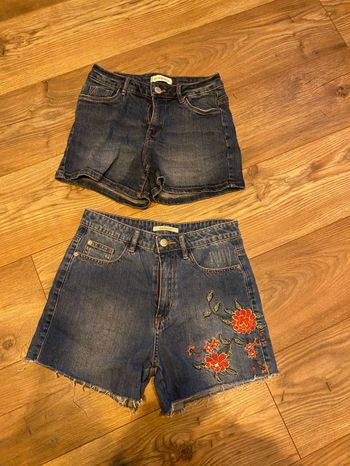 Lot 4 shorts femme taille 34
