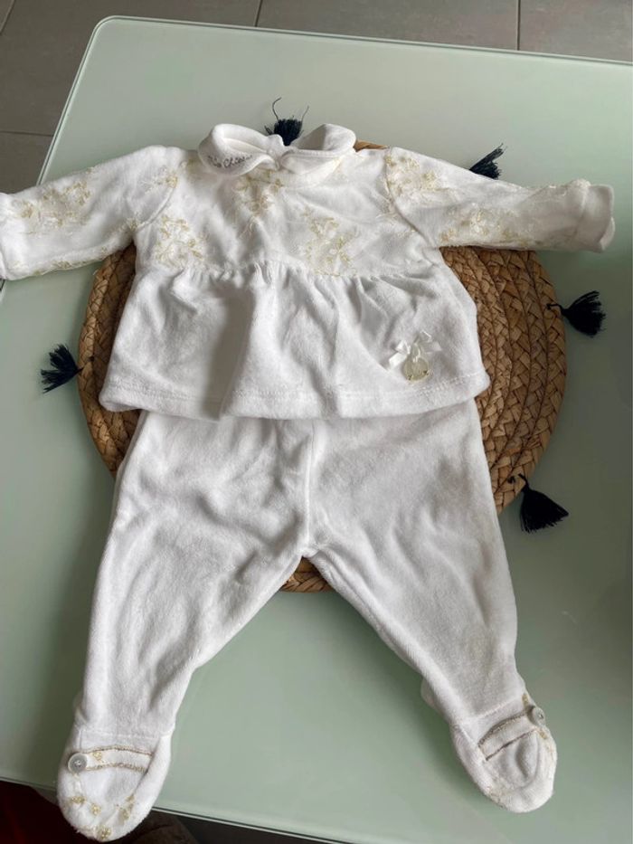 Tenue fille 1 mois