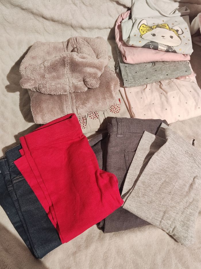 Lot vêtements 12 mois - photo numéro 4