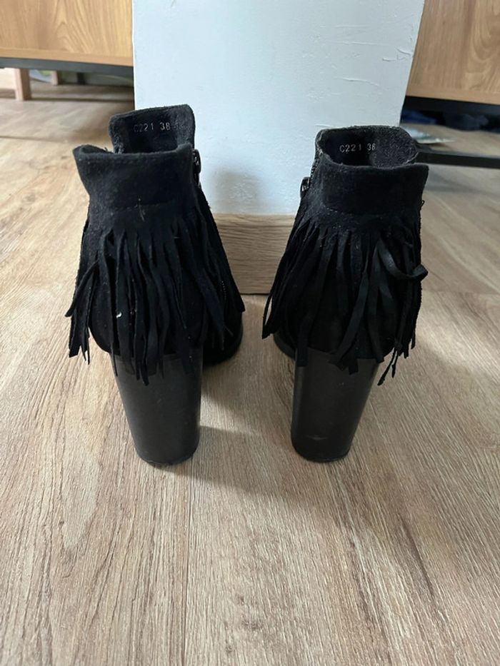 Bottines femme couleur noir taille 38 bon état pas de marque - photo numéro 3