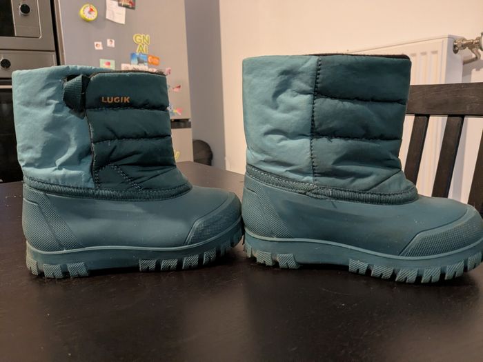 Après skis enfant taille 24/25 - photo numéro 2