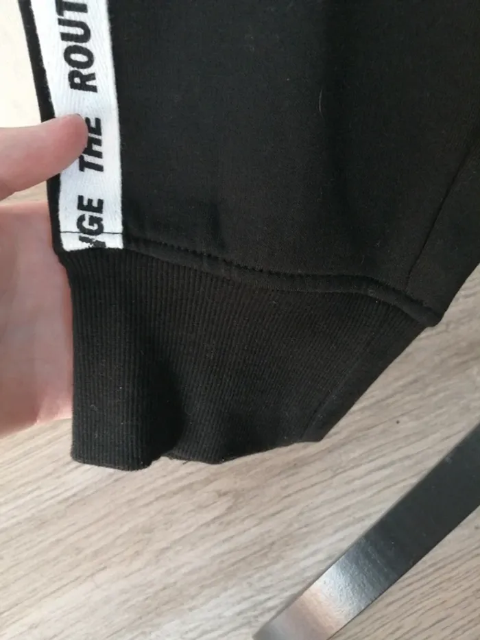 Pantalon de jogging noir avec rubans à message sur les côtés / jennyfer / (M) - photo numéro 5