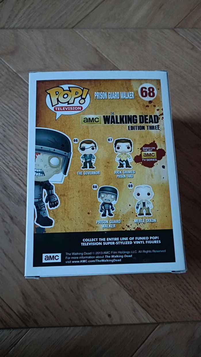 Funko pop prison guard walker 68 - photo numéro 2