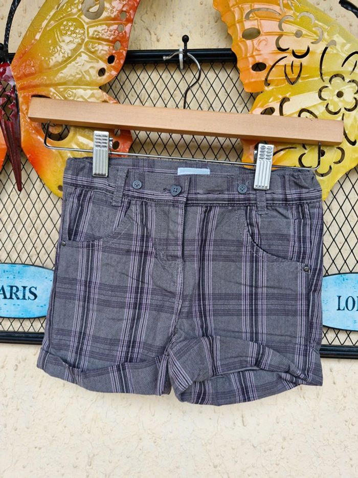 Short hiver fille. Orchestra