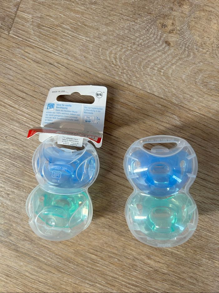 Lots sucettes silicone - photo numéro 2