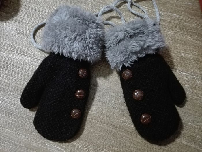 Moufles bébé noir gris fourrure 6 - 18 mois