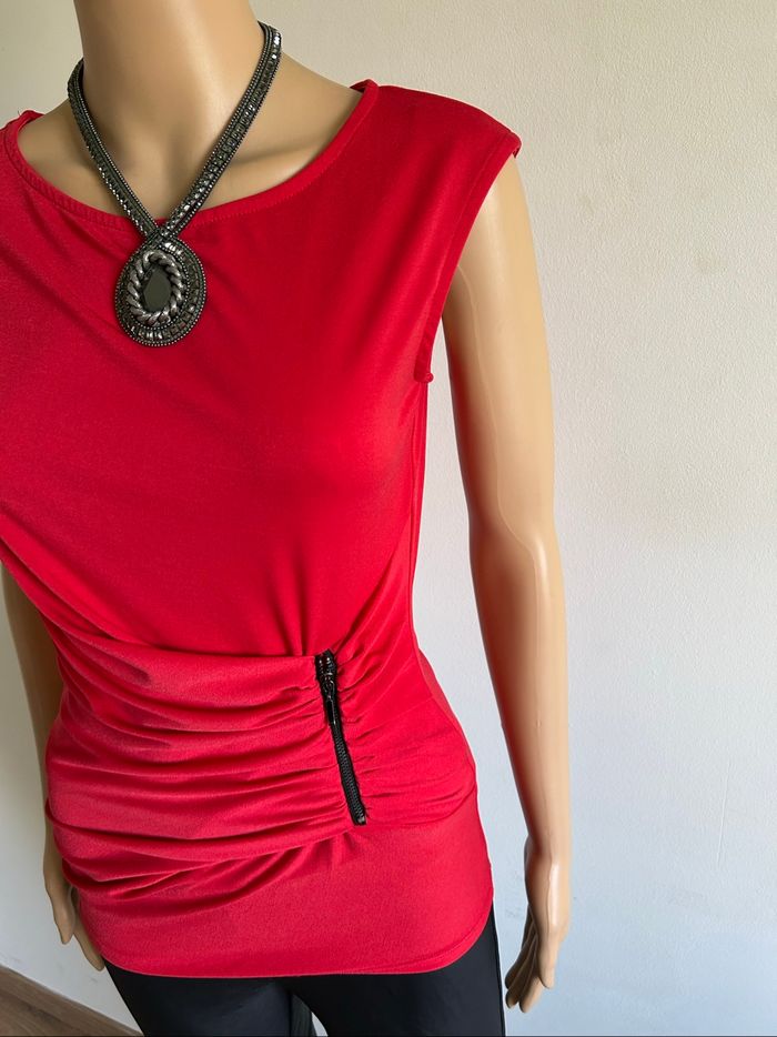 Blouse rouge sans manches Morgan taille XS jamais portée - photo numéro 4