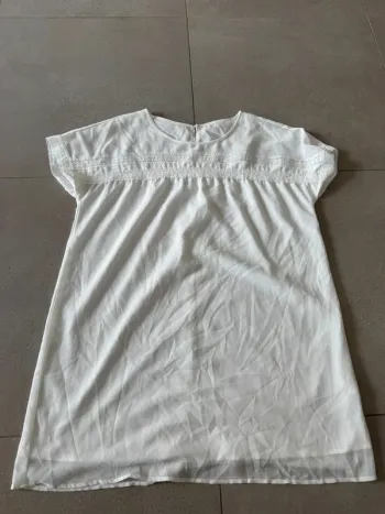 Robe blanche, très bon état XXL