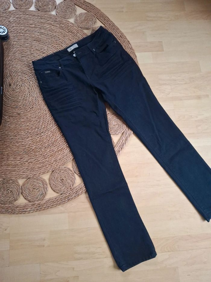 Jean bleu marine taille 42