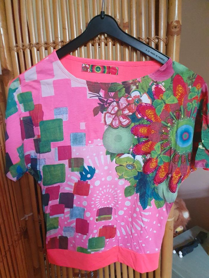 Tee shirt