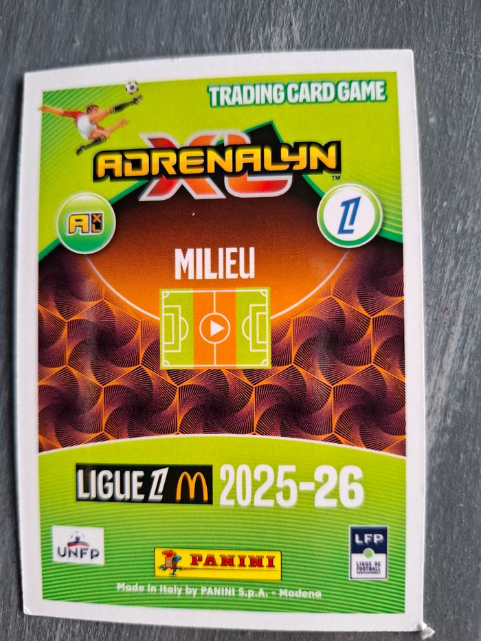 Lot de 25  cartes de football adrenalyn 2025-2026 - photo numéro 2