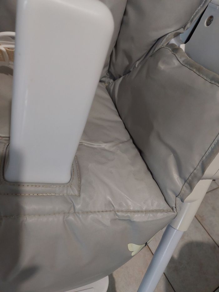 Chaise haute - photo numéro 4