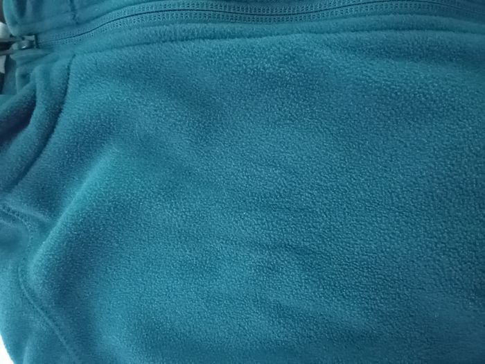 Veste polaire Quechua fille ou garçon 14/15 ans - Comme neuve - photo numéro 3