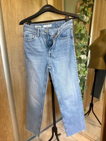 Joli jean droit de qualité femme
