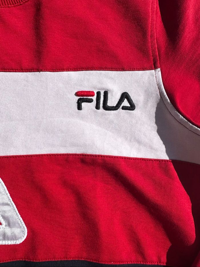 Sweatshirt Fila rouge et bleu marine taille S 👕 - photo numéro 4