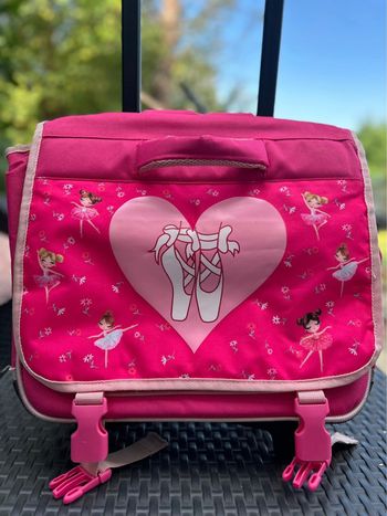Cartable rose danse
