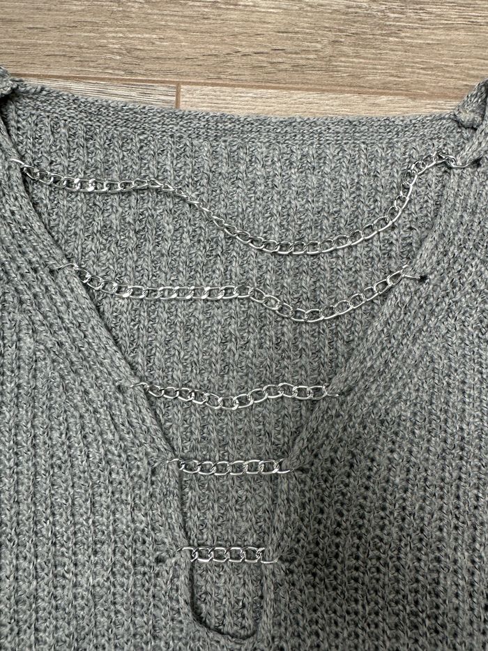 Pull avec chaînette - photo numéro 2