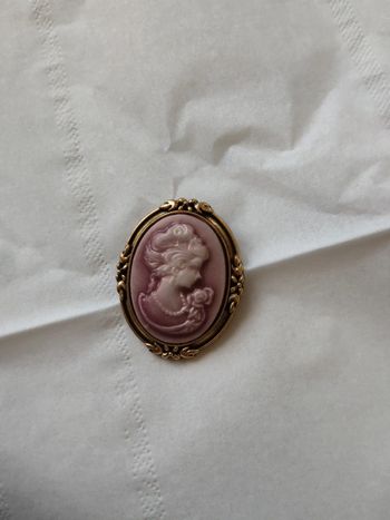Camée broche