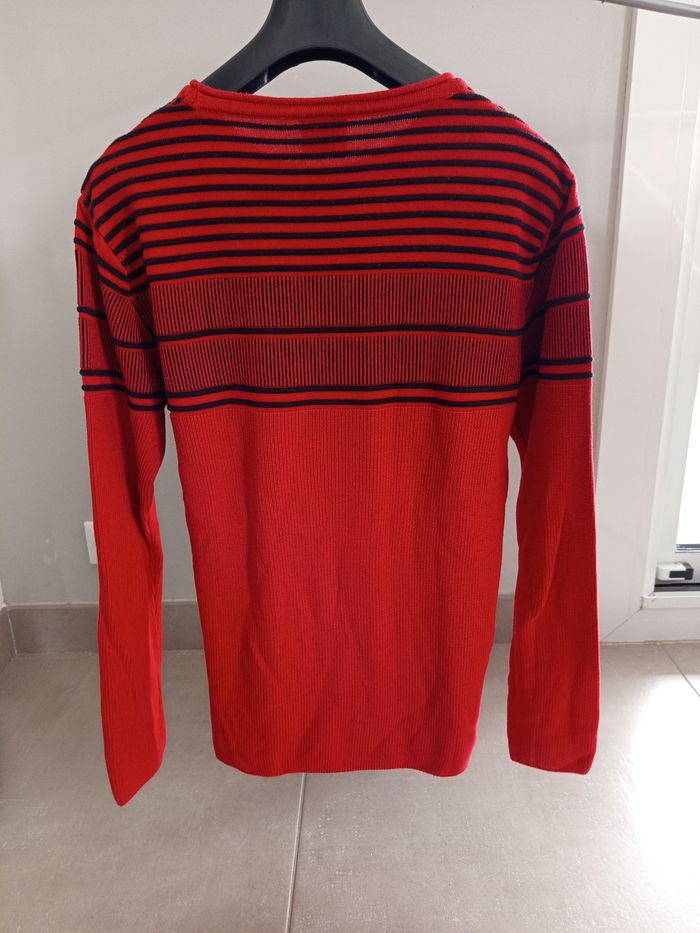 Très beau pull comme neuf rouge foncé et noir - photo numéro 3