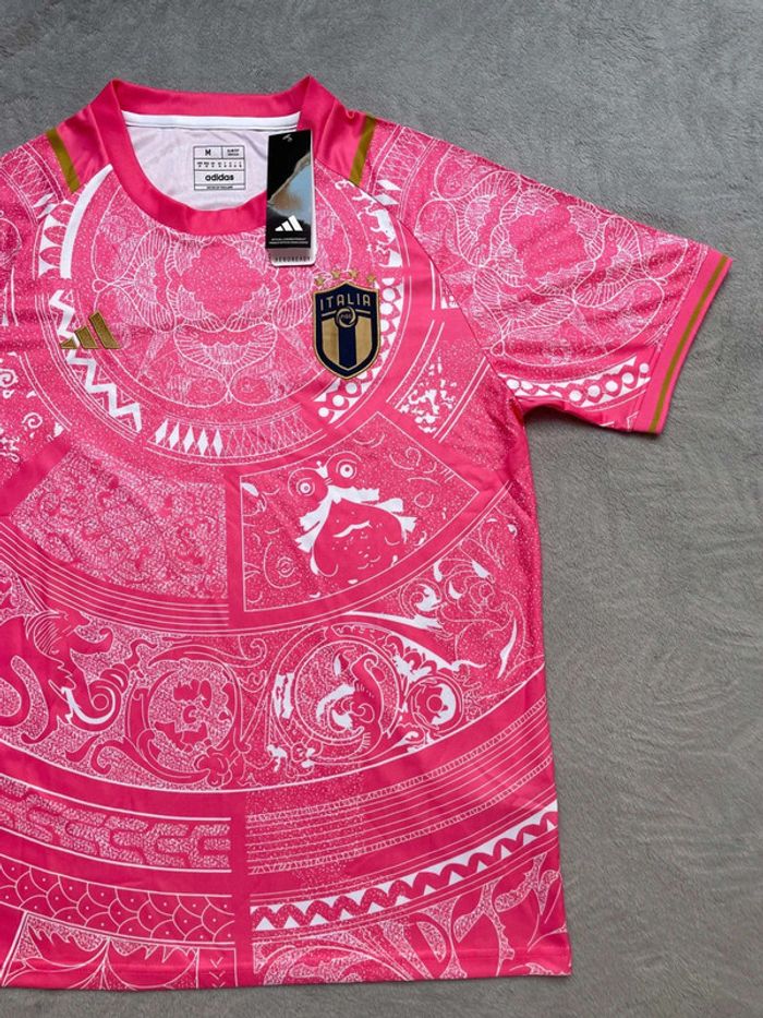 Maillot concept foot Italie rose édition Baroque taille M - photo numéro 3
