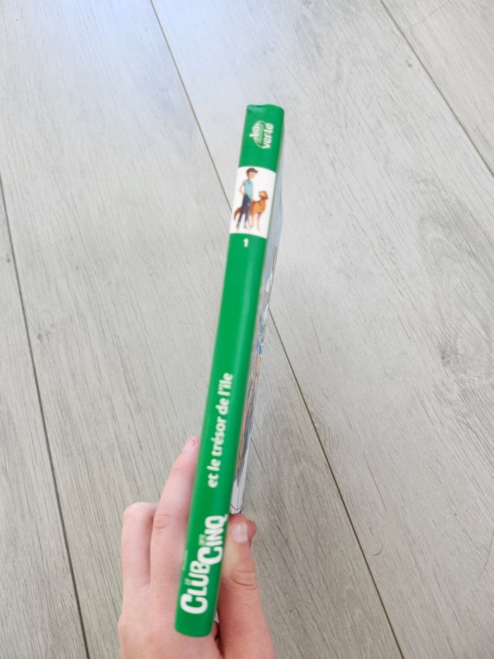 Tome 1 le club des cinq neuf - photo numéro 3