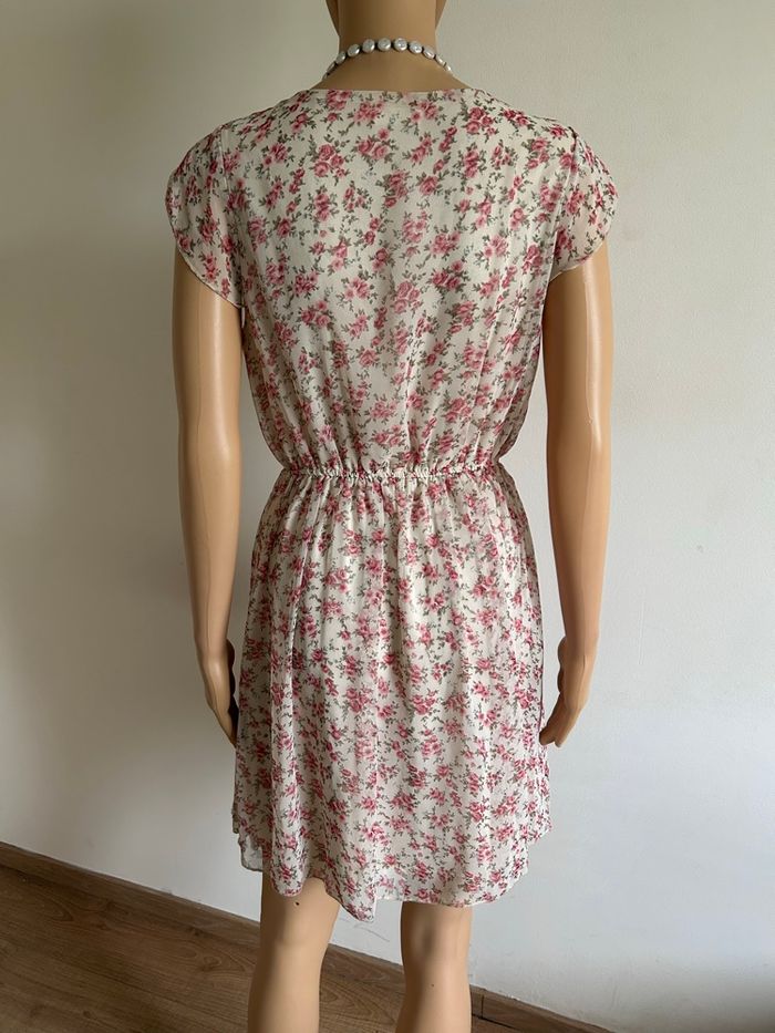 Robe fleurie à manches courtes Molly Bracken taille unique jamais portée - photo numéro 5
