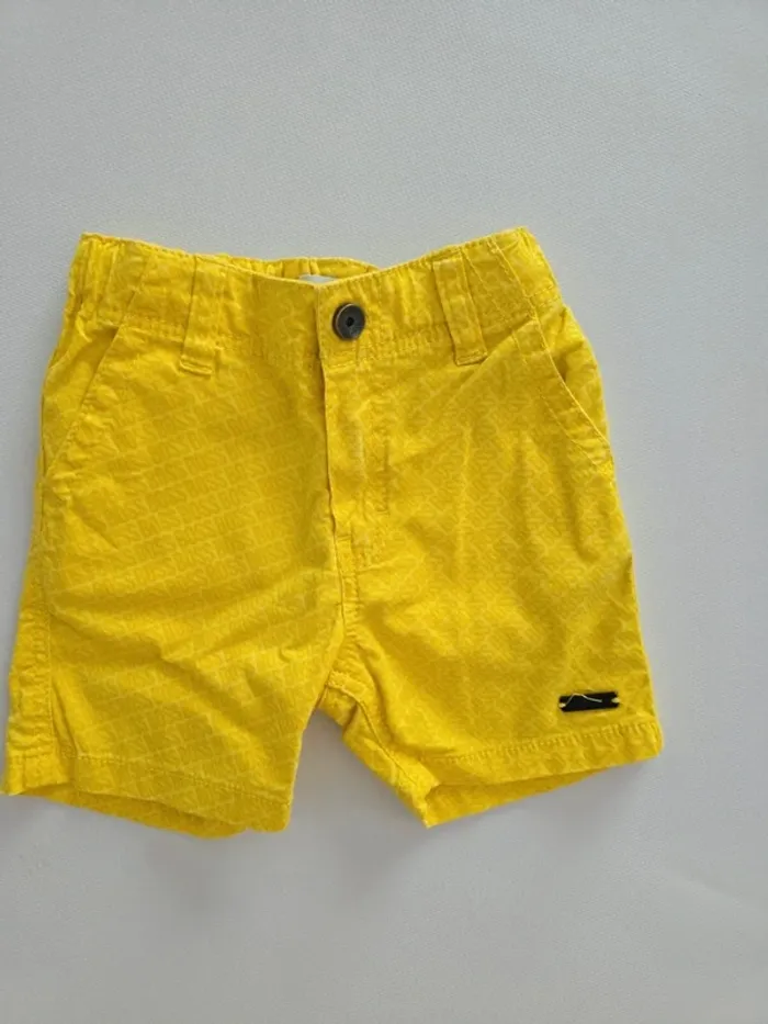 Short boss