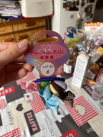 Accessoires pour les cheveux.