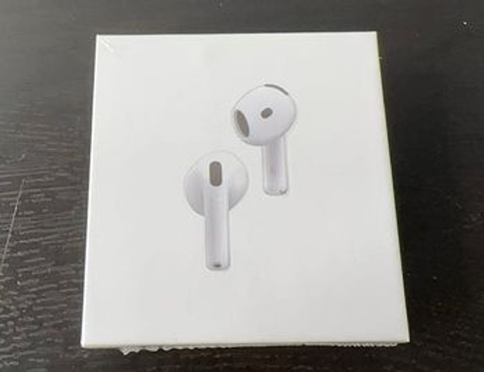 AirPods 4 ANC