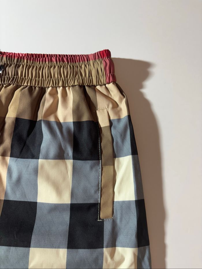 Short Burberry - photo numéro 2