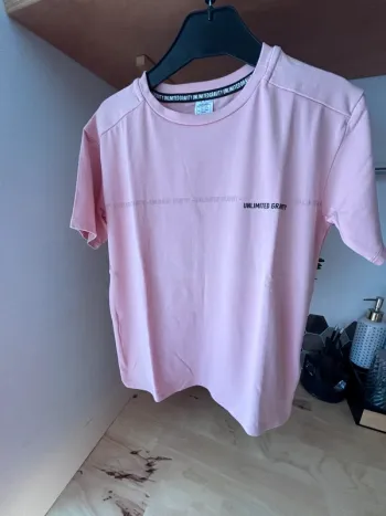 t-shirt MC rose • Décathlon • 10/11 ans