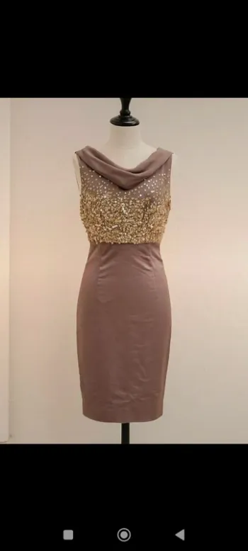 Robe Moschino Cheap and Chic en soie avec sequins