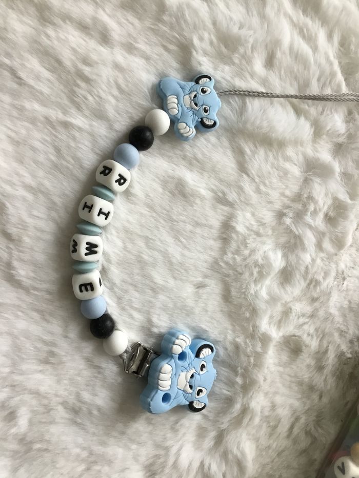 Attache tétine personnalisé