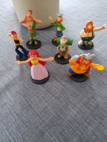 Lot de 7 figurines Astérix