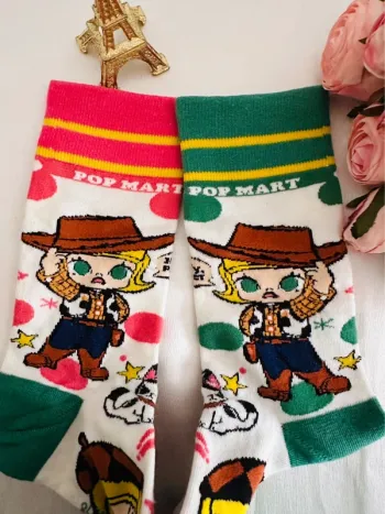 🚂Chaussettes fantaisie Molly Toy Story cowgirl – Pop Mart × Olive Cake – taille 36-40