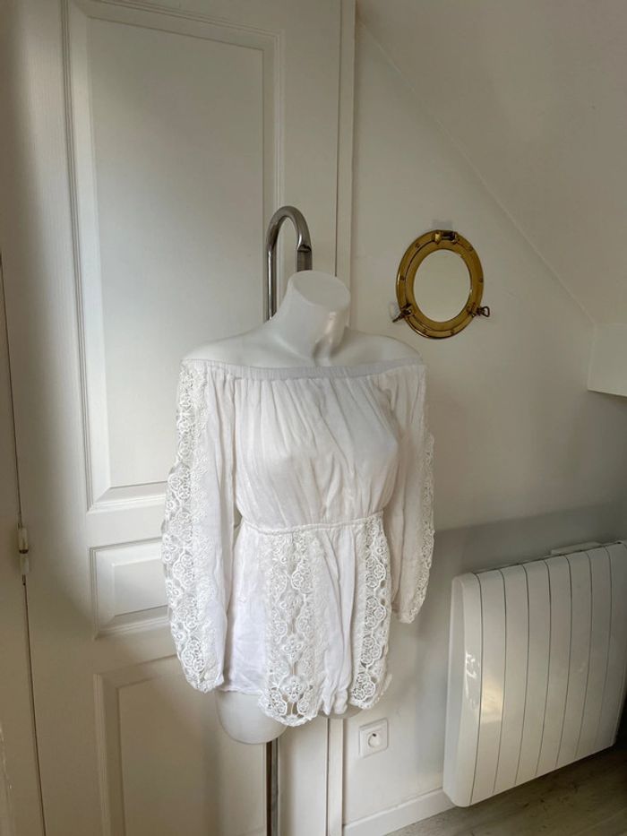 Combinaison short en dentelle