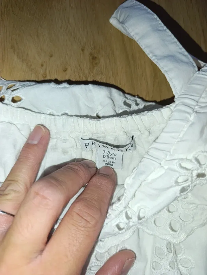 Robe 7/8 ans - photo numéro 2