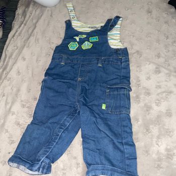 Salopette bleue pour petit garçon