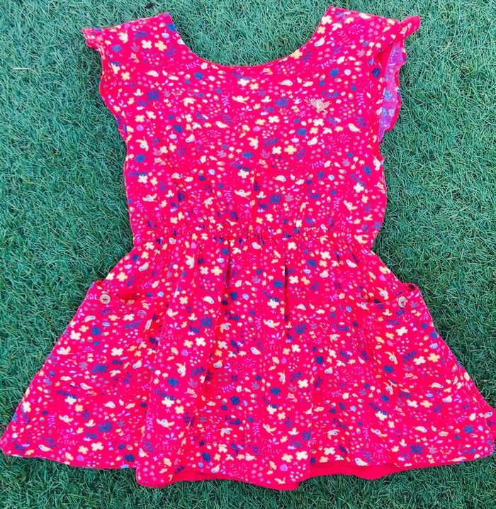 Très belle robe fleurie