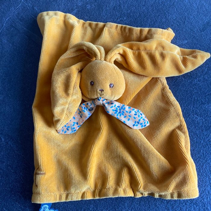 Doudou lapin plat kaloo lapinoo ocre neuf