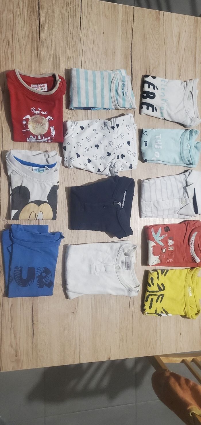 Lot de 12 T-shirts manches courtes 18 mois