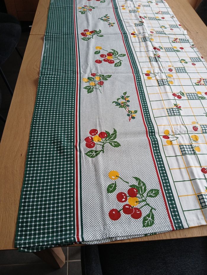 Nappe rectangulaire
175 x 138 - photo numéro 3