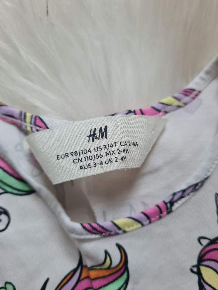 Robe licornes h&m 3/4ans - photo numéro 2