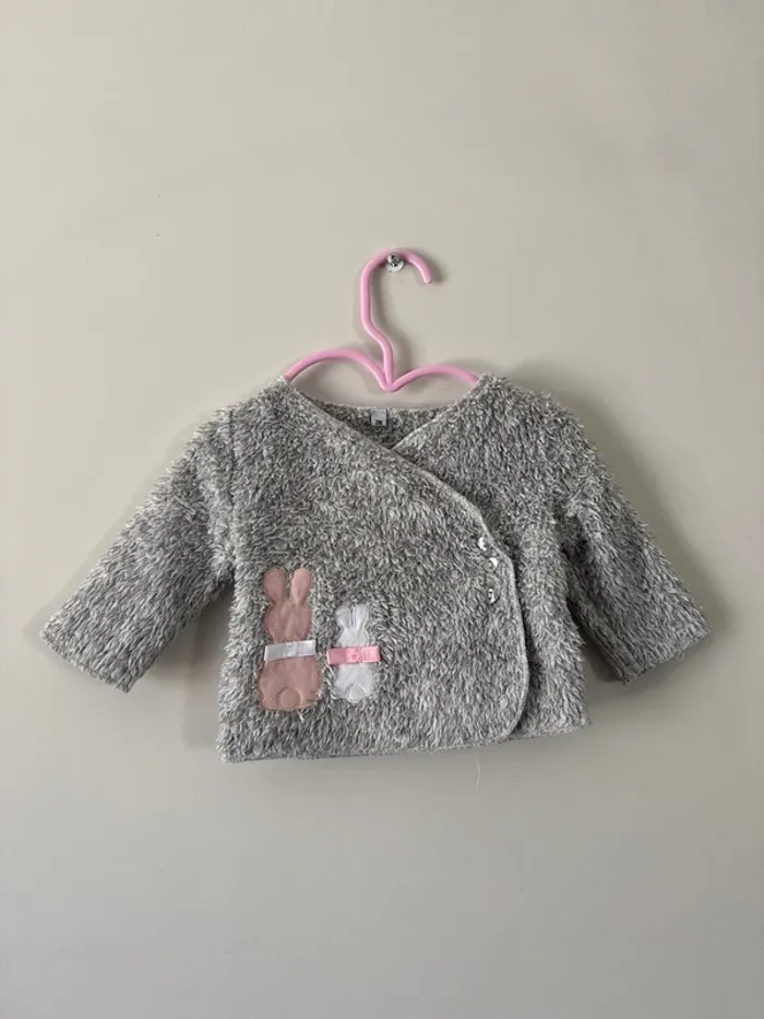 👚 gilet tout doux / gris - je ne sais quoi - bébé fille 3 mois - très bon état