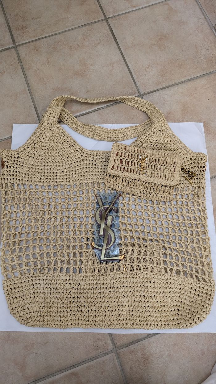 Style Icare Yves Saint Laurent - photo numéro 5