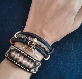 Bracelet large a motifs