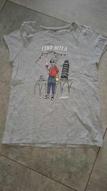 Tee shirt
