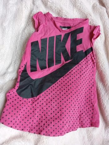Tshirt Nike 2 ans rose 🔄