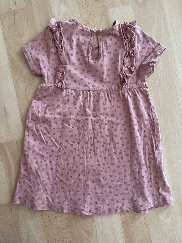 Robe vieux rose à motifs kiabi 24mois TBE - photo numéro 2