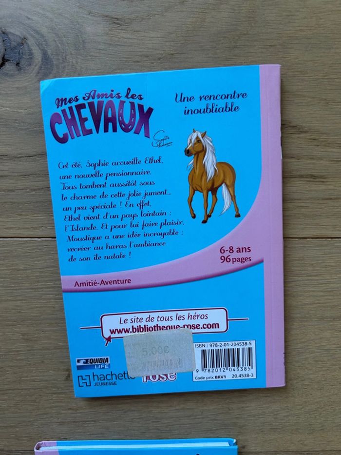 Lot de 3 bibliothèque rose chevaux et Spirit - photo numéro 3